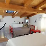 Nicaredda Home